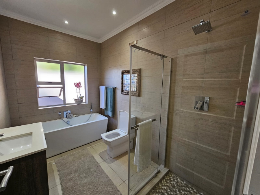 5 Bedroom Property for Sale in St Helena Free State